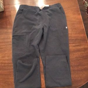Figs medium straight leg cargo pant